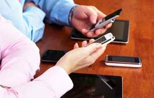 فروشگاه‌های عرضه نرم‌افزار موبایل ملزم به اخذ مجوز وزارت ارشاد شدند