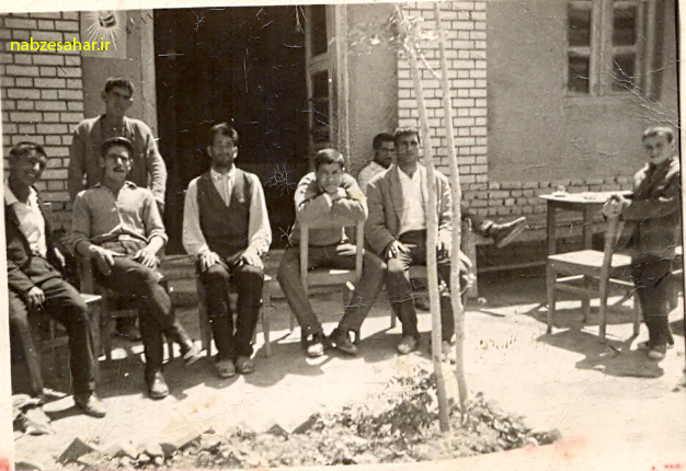 عکسی از اولین قهوه خانه خرمدره واقع در محل قدیمی  (گونجار)