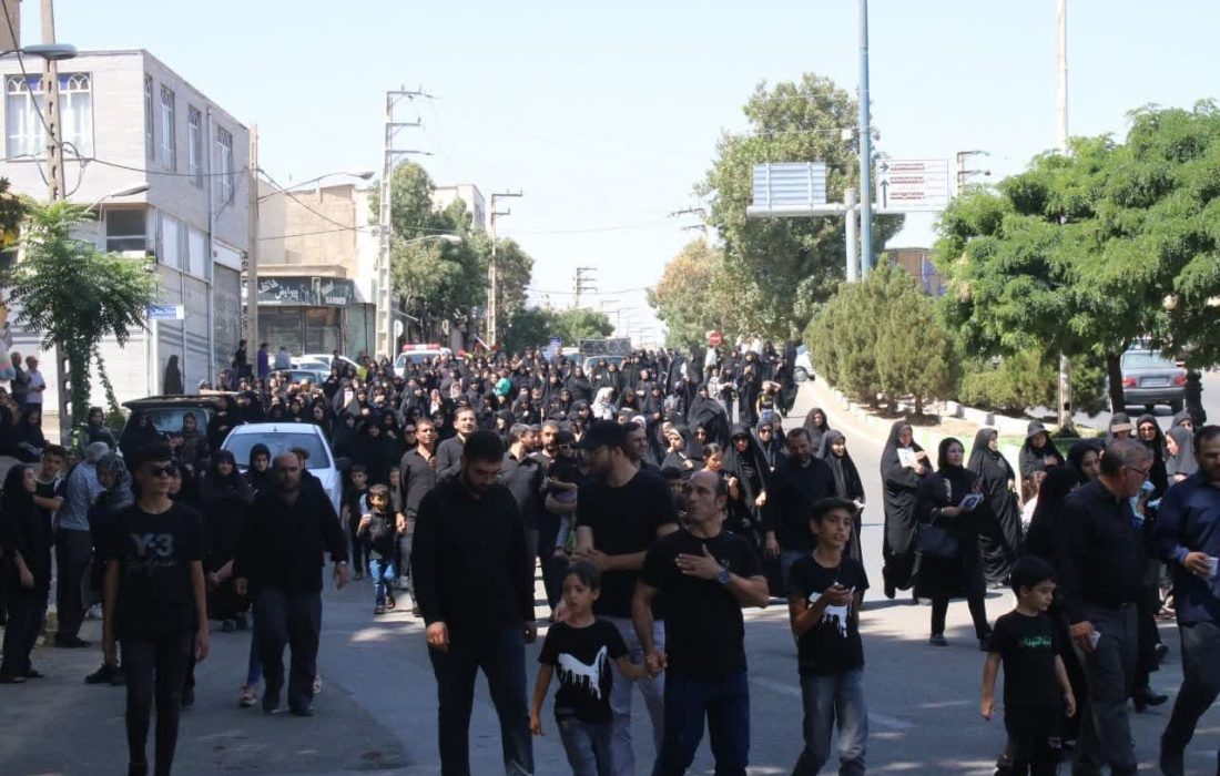 پیاده روی و عزاداری روز اربعین حسینی خرم‌دره